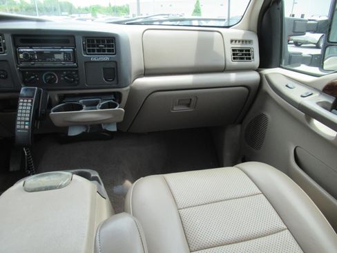Used 2001 Ford F250 XL AWD/4WD image 17