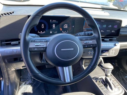 Used 2025 Hyundai Kona SEL image 28