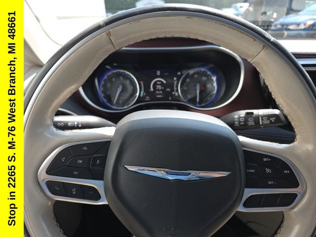 Used 2020 Chrysler Pacifica Limited FWD image 20