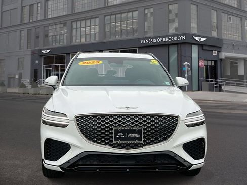 Used 2025 Genesis GV70 3.5T Sport w/ Sport Advanced Package AWD/4WD image 2