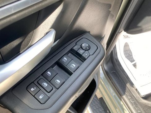 Used 2026 RAM 1500 Big Horn AWD/4WD image 12