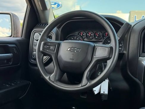 Used 2021 Chevrolet Silverado 1500 Custom Trail Boss w/ LPO, Dark Essentials Package AWD/4WD image 6