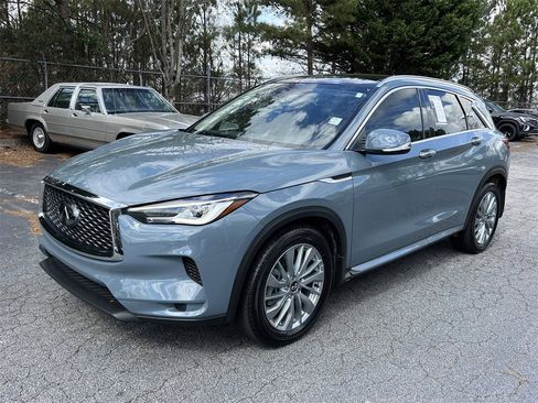 Used 2025 INFINITI QX50 Luxe image 3