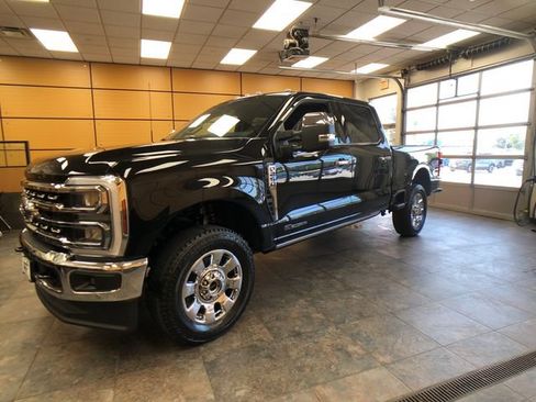 New 2026 Ford F250 Lariat w/ Lariat Ultimate Package AWD/4WD image 3