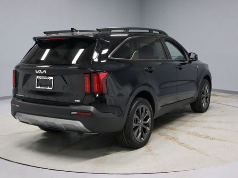 Used 2023 Kia Sorento SX Prestige image 11