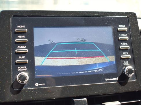 Used 2021 Toyota Camry SE FWD image 21