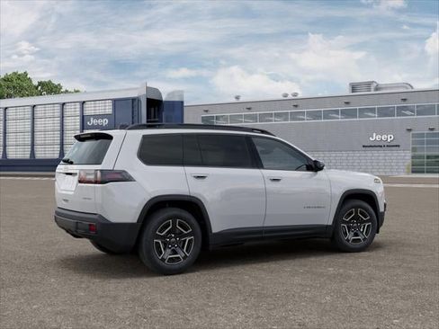 New 2026 Jeep Cherokee Laredo AWD/4WD image 18
