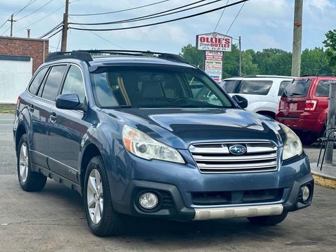 Used 2013 Subaru Outback 2.5i Limited AWD/4WD image 1