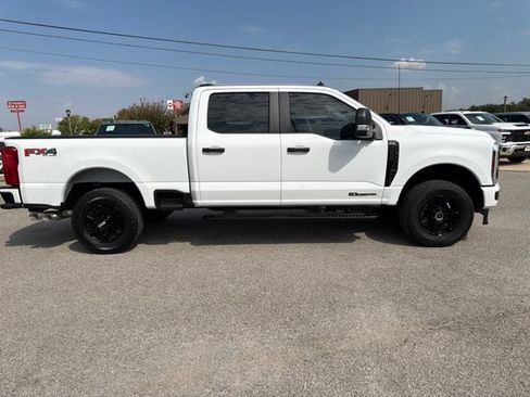 New 2026 Ford F250 XL w/ STX Appearance Package AWD/4WD image 4