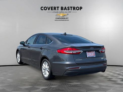 Used 2020 Ford Fusion SE FWD image 5