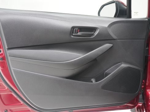 Used 2022 Toyota Corolla LE FWD image 14