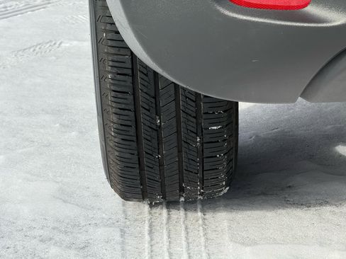 Used 2017 Jeep Renegade Sport w/ Power & Air Group image 26