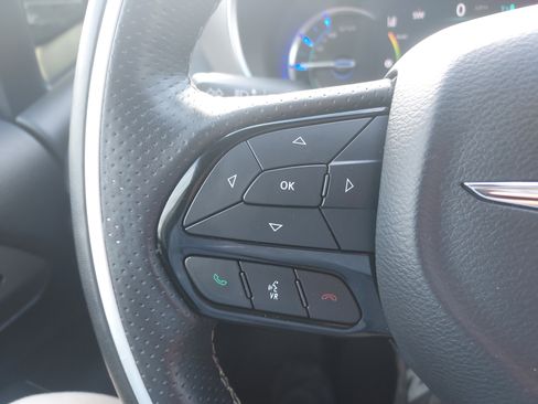 Used 2020 Chrysler Pacifica Limited w/ Quick Oder Package 2EV RED-S image 39