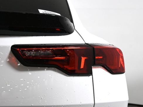 New 2026 BMW X2 xDrive28i w/ Technology Package AWD/4WD image 13