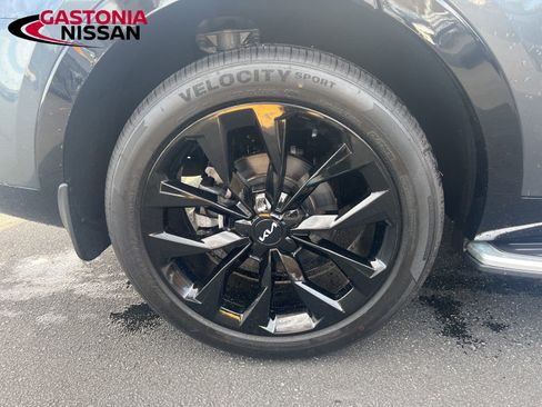 Used 2022 Kia Sorento EX image 18