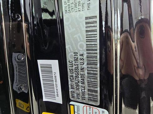 New 2025 Jeep Gladiator Rubicon w/ Safety Group image 16