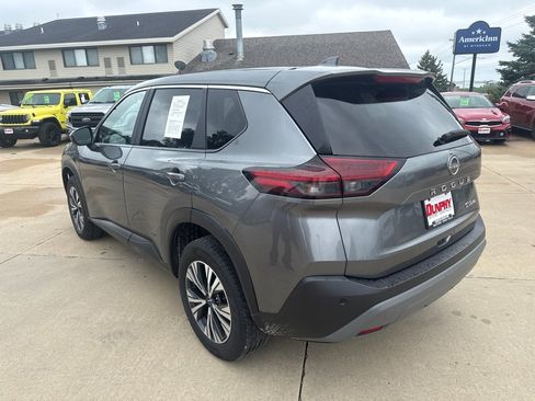 Used 2023 Nissan Rogue SV AWD/4WD image 3