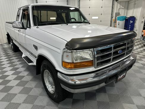 Used 1996 Ford F250 2WD SuperCab image 5