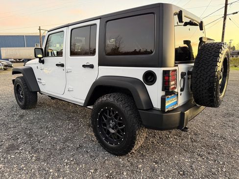 Used 2018 Jeep Wrangler Unlimited Sport S image 5