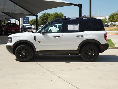 Used 2025 Ford Bronco Sport Badlands w/ Badlands Tech Package AWD/4WD image 2