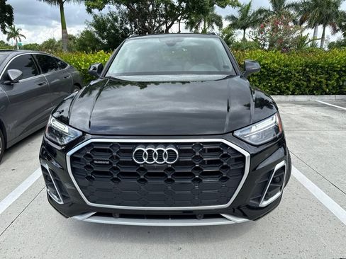 Used 2022 Audi Q5 e Premium Plus AWD/4WD image 2