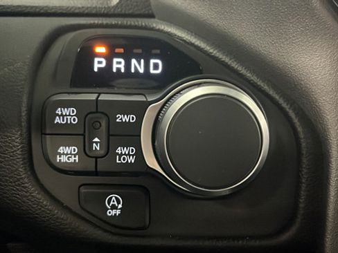 Used 2025 RAM 1500 Big Horn AWD/4WD image 19