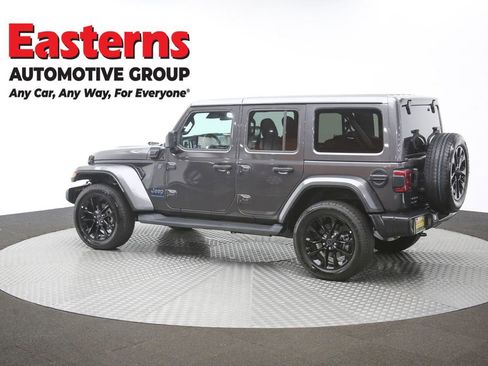 Used 2025 Jeep Wrangler Unlimited Sahara AWD/4WD image 58
