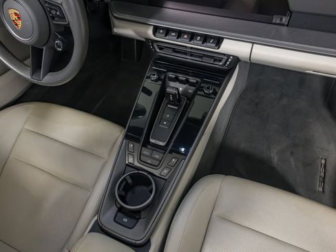 Used 2022 Porsche 911 Carrera image 33