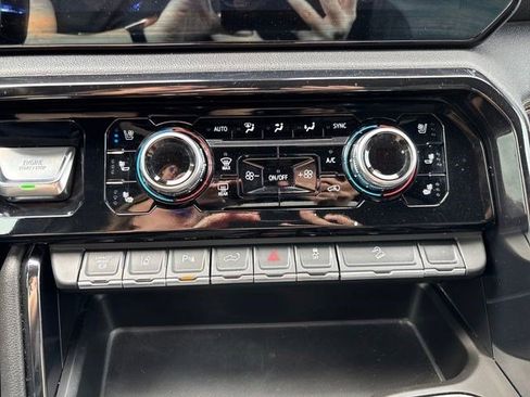 Certified 2024 GMC Sierra 2500 AT4 image 16