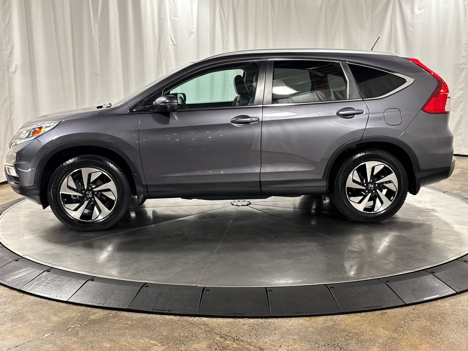 Used 2016 Honda CR-V Touring image 8