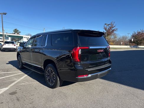 New 2026 GMC Yukon XL Elevation image 4