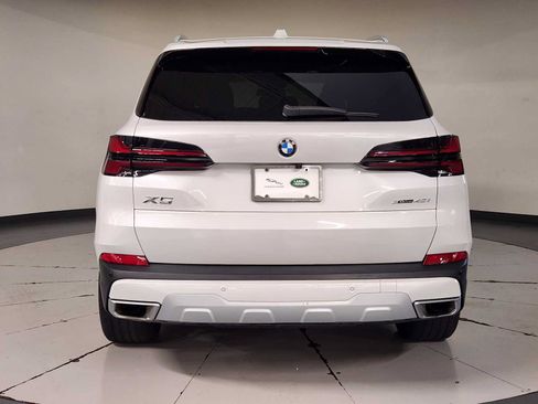 Used 2024 BMW X5 xDrive40i w/ Parking Assistance Package AWD/4WD image 10