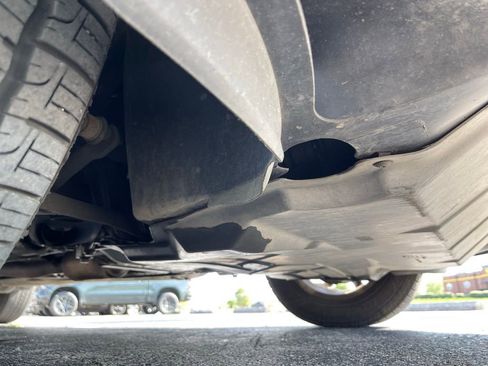 Used 2011 Volkswagen Tiguan S image 13