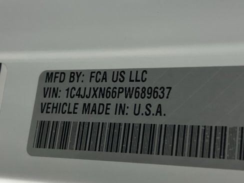 Certified 2023 Jeep Wrangler Unlimited image 36