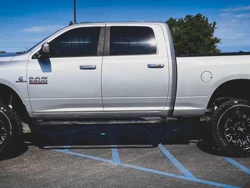 Used 2018 RAM 2500 Big Horn AWD/4WD image 23