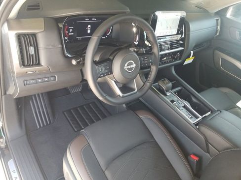 New 2025 Nissan Pathfinder Platinum w/ Cargo Package image 6