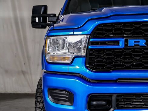 Used 2022 RAM 3500 Tradesman w/ Chrome Appearance Group AWD/4WD image 39