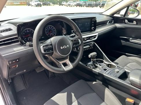 Used 2023 Kia K5 LXS FWD image 11