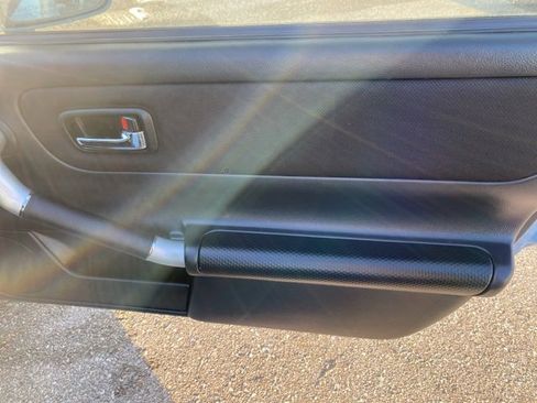 Used 2003 Toyota MR2 image 19