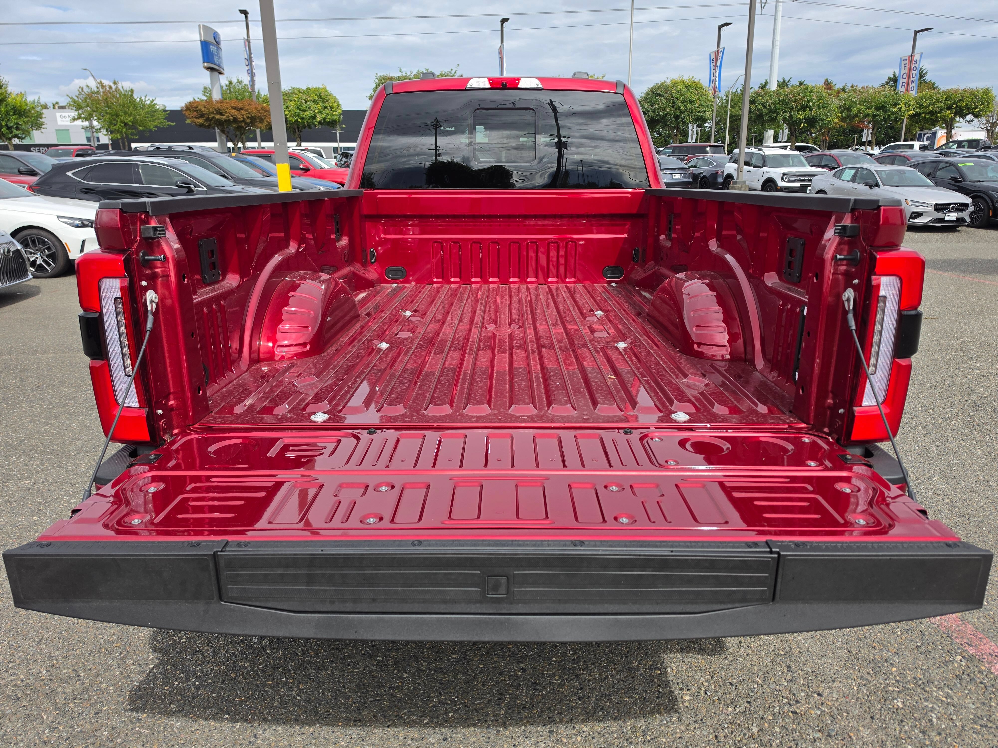 New 2026 Ford F350 Platinum w/ Platinum Plus Package AWD/4WD image 11