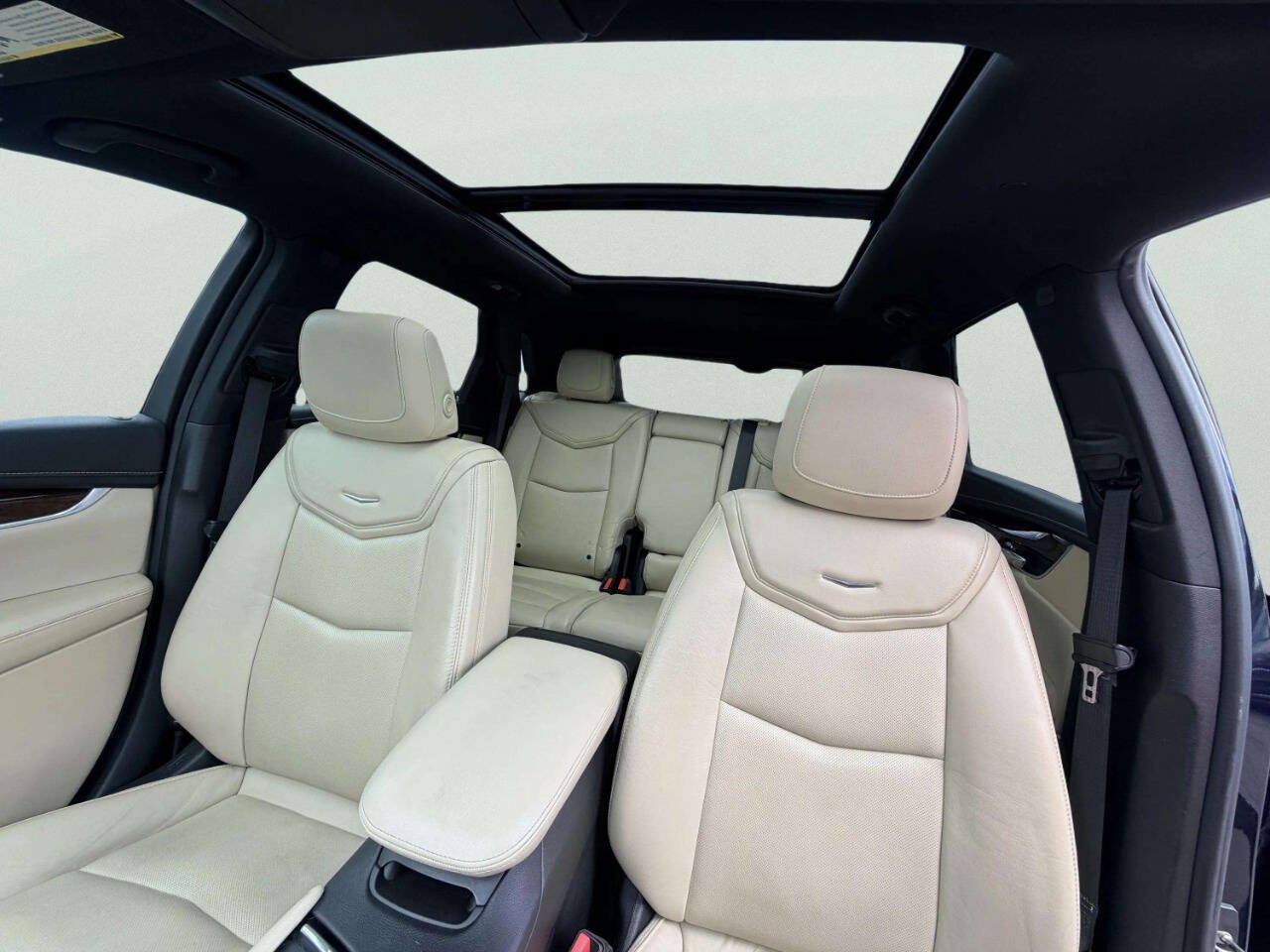 Used 2017 Cadillac XT5 Premium Luxury FWD image 20