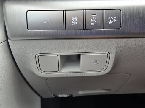 Certified 2026 Hyundai Kona SE FWD image 27