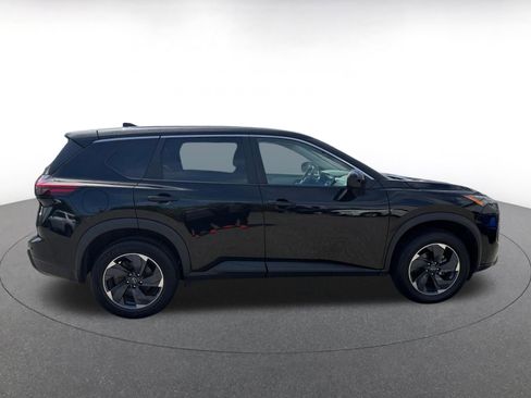 Used 2025 Nissan Rogue SV FWD image 15