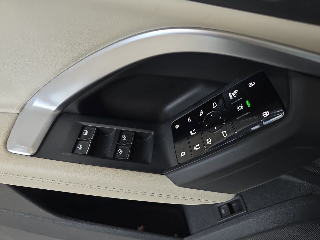 Certified 2025 Audi Q5 Premium Plus AWD/4WD image 30