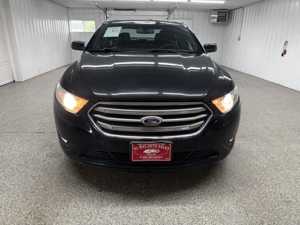 Used 2014 Ford Taurus SEL w/ Equipment Group 201A FWD image 2