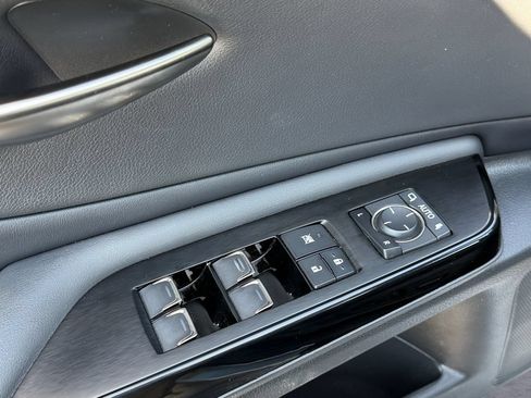 Used 2022 Lexus ES 350 w/ Premium Package FWD image 14