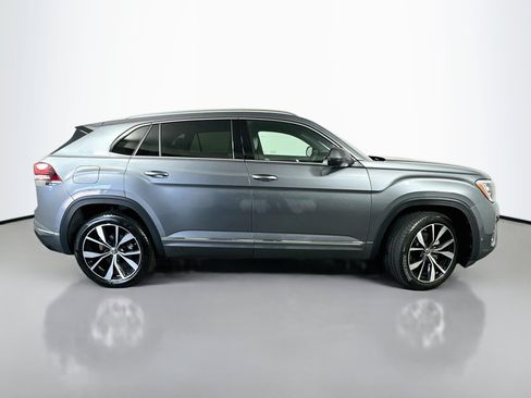 Used 2025 Volkswagen Atlas Cross Sport SEL Premium R-Line AWD/4WD image 8