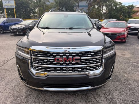 Used 2021 GMC Acadia Denali w/ Denali Technology Package FWD image 4