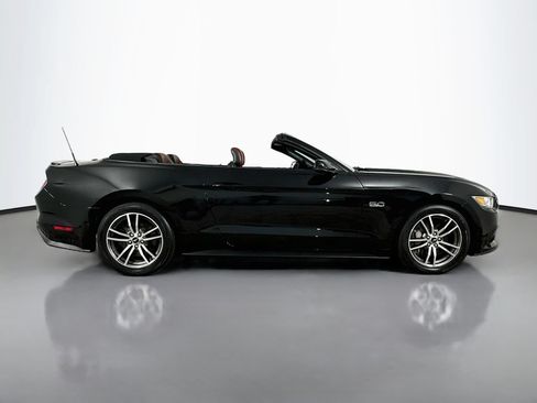 Used 2017 Ford Mustang GT Premium RWD image 9