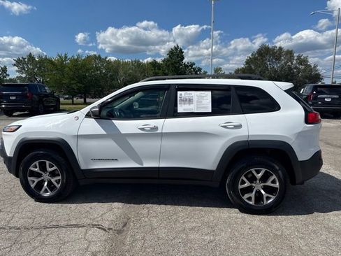 Used 2014 Jeep Cherokee Trailhawk w/ Leather Interior Group AWD/4WD image 17
